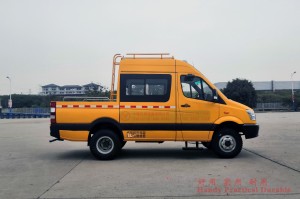 Four wheel drive Off-road engineering rescue vehicle