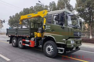 Dongfeng Six Drive Truck with 6.5 Tons crane