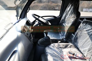 Dongfeng Light-Duty Chassis Double Row Cab Off-road Vehicle Chassis