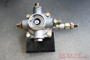 Dongfeng EQ2100 Six Drive Off-road Truck Relay Valve