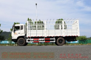 Dongfeng 210-horsepower Twin-Rear-Wheel Cage-Body Truck — Dongfeng Flat-Nose 4×2 Truck — Off-Road Truck Export Manufacturer