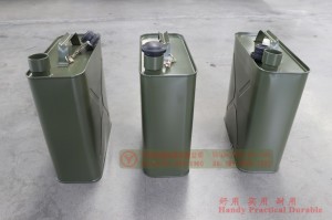 Dongfeng EQ2082 Six Drive Off-roa Truck Oil Drum