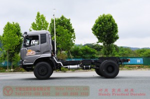 Dongfeng 210 HP Rear Dual Tire Special Off-road Chassis–Dongfeng Flathead 4*2 Chassis–Off-road Truck Export Manufacturer