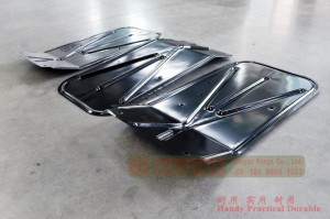 东风EQ2082六驱越野卡车挡泥板