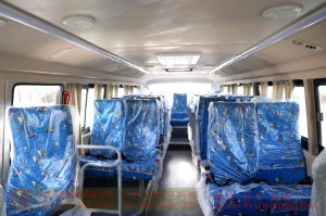 Dongfeng 8-meter bus–Dongfeng 6*6 bus–190 hp city commuter bus–Dongfeng 30-seat bus