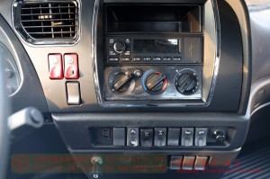 EQ2102 Dongfeng รถหกล้อขับเคลื่อนหนึ่งแถวครึ่ง - รถออฟโรดดีเซลหัวแบน 3.5 ตัน - รถบรรทุกออฟโรด Dongfeng 6 * 6 เพื่อการส่งออก