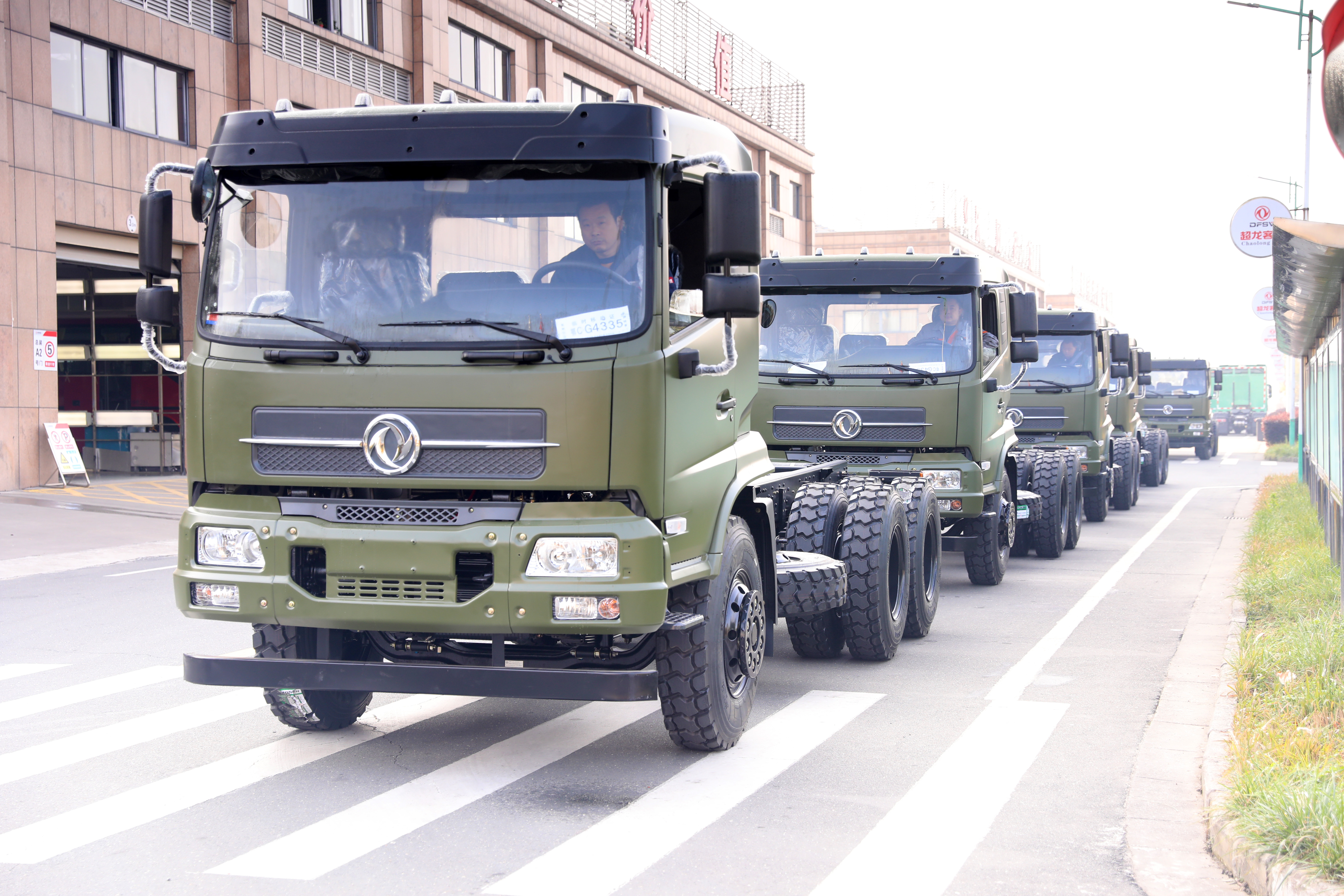 ကျွန်ုပ်တို့၏ကုမ္ပဏီ Dongfeng နှင့် ပူးပေါင်း၍ ထုတ်လုပ်သော အသုတ်မှာယူထားသော ကား ၃၈ စီး ပြီးစီးပါပြီ။