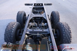 Dongfeng longhead diesel truck chassis –Dongfeng 260hp civilian off-road truck chassis–off-road troop-carrying vehicle chassis export