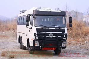Dongfeng bus with bumper bar–Dongfeng 6*6 bus–190 hp city commuter bus–Dongfeng 30-seat bus