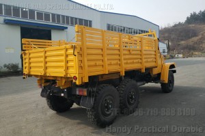 Dongfeng Six drive classic EQ2082 off-road Troop Crawler
