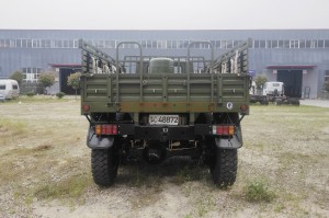 Dongfeng EQ2100 Six wheel drive flat head off-road truck