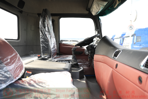 210 HP Rear Dual Tire Special Purpose Chassis–Dongfeng Flathead 4*2 Chassis–Off-road Truck Export Manufacturer