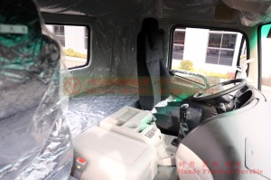 Dongfeng 8*4 flatbed truck chassis–Dongfeng Hercules 10 meters flatbed truck chassis–30 tons of special truck chassis conversion
