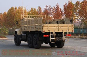Dongfeng 6×6 Grey Cab 190HP Off-Road Truck — Dongfeng Long-Nose 245 Off-Road Transport Vehicle — Dongfeng EQ2100 Cargo Box with Side Lights