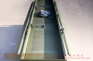 Dongfeng 10 cubic meters tanker–6*4 tanker type transportation truck–Dongfeng cross-country tanker truck exports