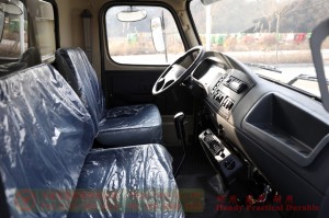 Flathead one and a half row 240 hp Dump Truck–Dongfeng 4*4 rear single tire off-road Truck–Twin-axle off-road truck conversion manufacturers