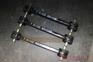Dongfeng EQ2100 Six Drive Off-road Truck Track Bar