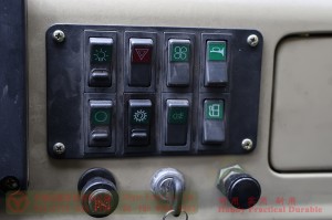 EQ2082 Six-Wheel Drive Dump Truck — Dongfeng Six-Wheel Drive Cargo Truck — Cargo Truck Export Manufacturer