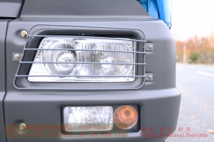 Dongfeng 200hp sprinkler chassis–Dongfeng Flathead 4*2 Chassis–Off-road Truck Export Manufacturer