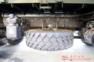 Dongfeng DFH2200 Off-Road Truck Transport Manual Transmission Six Drive