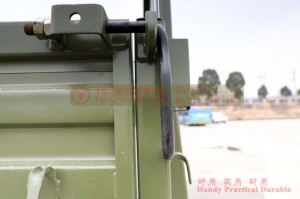 Dongfeng 4*2  Off-road Pointed Head Classical Model Truck
