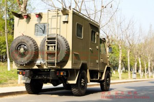 4WD off-road Iveco 2046 mobile office car