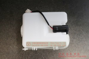 Dongfeng EQ2100 Six Drive Off-road Truck windscreen-washer tank