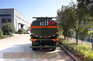 Dongfeng six-wheel drive cross-country tanker–Dongfeng six-wheel drive EQ2102 double row cross-country fuel truck–Dongfeng 6×6 classic tanker fuel truck