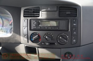 Dongfeng 4WD Refrigerated Truck –15-party Aquatic Products Transportation Truck–4WD Fresh Trucks for Export