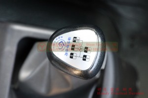 Dongfeng DFH2200 Off-Road Truck Transport Manual Transmission Six Drive
