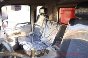 Dongfeng 4*2 Dump Truck–Dump Trucks that can pull 12 tons for export–240hp Dump Trucks for export