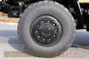 Flathead one and a half row 240 hp Dump Truck–Dongfeng 4*4 rear single tire off-road Truck–Twin-axle off-road truck conversion manufacturers