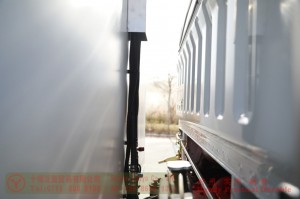 Dongfeng 4WD Refrigerated Truck –15-party Aquatic Products Transportation Truck–4WD Fresh Trucks for Export