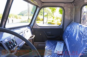 Dongfeng EQ2100 six-wheel-drive off-road chassis – 6×6 pointed EQ245 troop-carrying truck chassis for export – long head 190 hp military vehicle special conversion