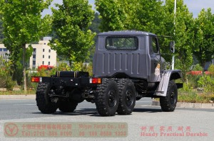 Dongfeng long head double-glass diesel truck chassis –EQ240 four-ton civilian off-road truck chassis–EQ2082 pointed Y25 off-road troop-carrying vehicle chassis