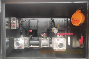 Dongfeng EQ210G Six Drive Off-road Fuel Tank&Refuelling Truck