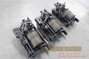 Dongfeng EQ0282 Six Drive Off-road Truck Towing Hook