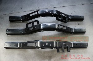 Dongfeng Six Drive EQ2100 Off-road Truck Engine Front Suspension Beam
