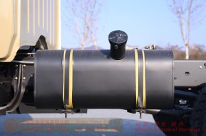 Dongfeng long head double-glass diesel truck chassis –EQ240 four-ton civilian off-road truck chassis–EQ2082 pointed Y25 off-road troop-carrying vehicle chassis