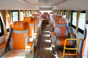 Dongfeng bus with bumper bar–Dongfeng 6*6 bus–210 hp city commuter bus–Dongfeng 21-seat bus