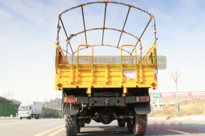 Dongfeng EQ2082 Six wheels off-road vehicle