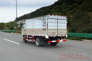 东风四轮驱动轻型3.8m围栏–卡车_4×4小型柴油仓储车