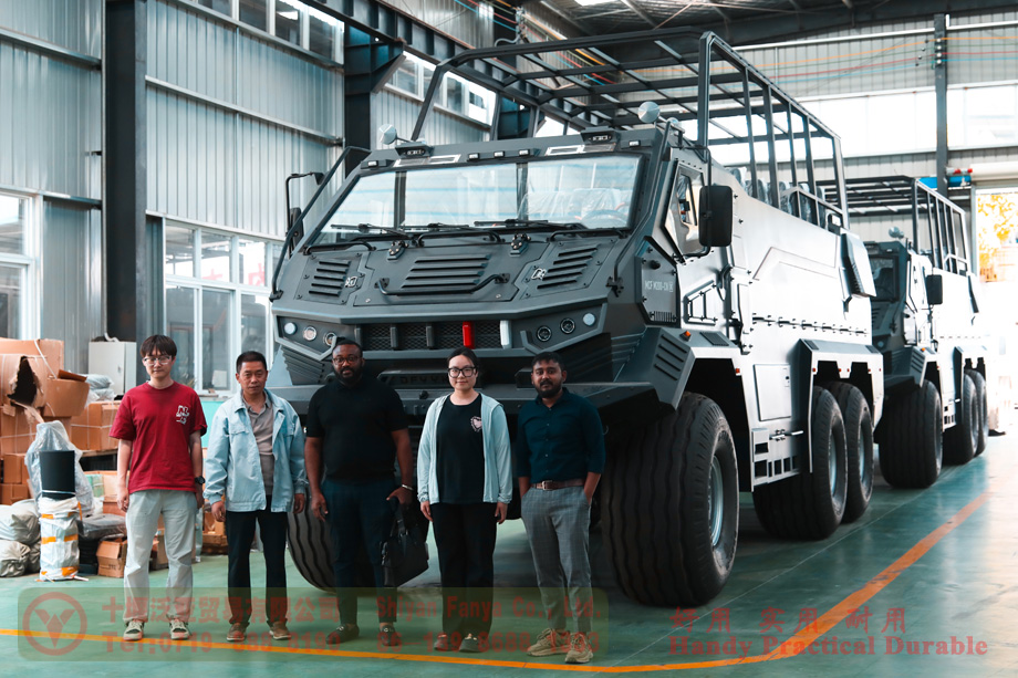 Welcome Mexican customers to visit our company