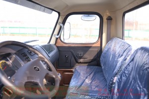 Dongfeng longhead diesel truck chassis –EQ240 four-ton civilian off-road truck chassis–EQ2082 pointed Y25 off-road troop-carrying vehicle chassis