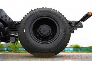 Dongfeng 210 HP Rear Dual Tire Special Off-road Chassis–Dongfeng Flathead 4*2 Chassis–Off-road Truck Export Manufacturer