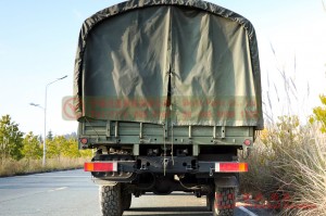 Dongfeng 6*6 EQ2140B Six Drive 6WD Off-road Flat Head ຫນຶ່ງແລະເຄິ່ງແຖວ