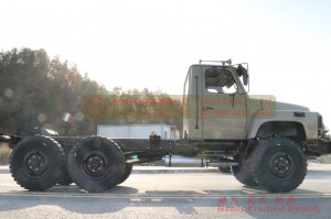 Dongfeng EQ2082 ခြောက်ဘီးလမ်းကြမ်း Chassis အလင်းတန်တွင်