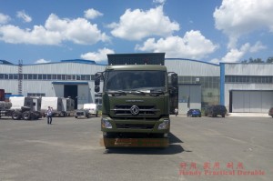 Six Wheel Drive Van Inflammable and explosive goods Transportation Vehicle