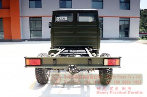 依维柯四轮驱动汽车底盘白色和绿色 4WD 4*4 越野车