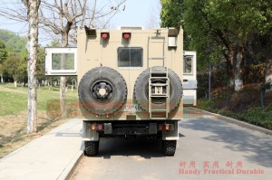 4WD off-road Iveco 2046 mobile office car